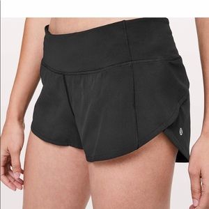 Lulu lemon speed short size 6